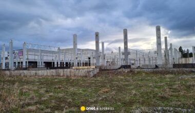 Licytacja niedokończonej galerii handlowej przy zakopiance. W tle spór milionerów