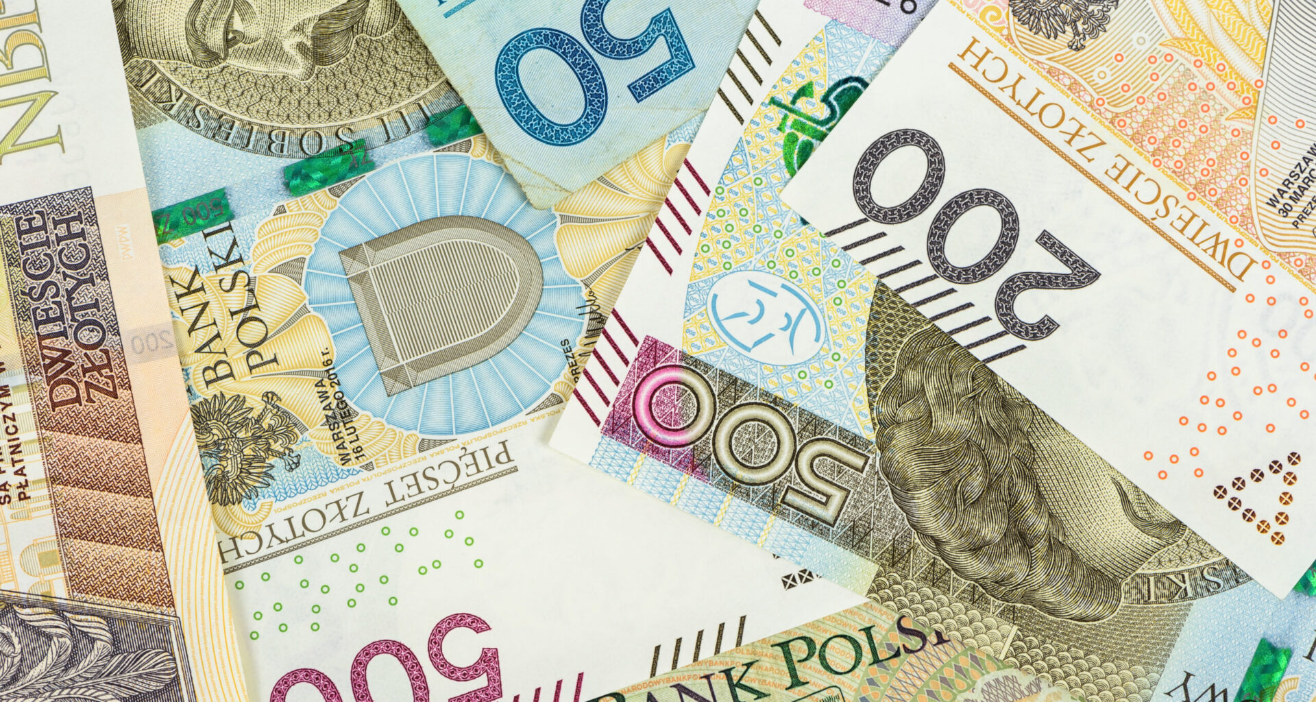 Awaria BLIK-a to drobiazg. Dlaczego gotówka jest Polsce potrzebna?