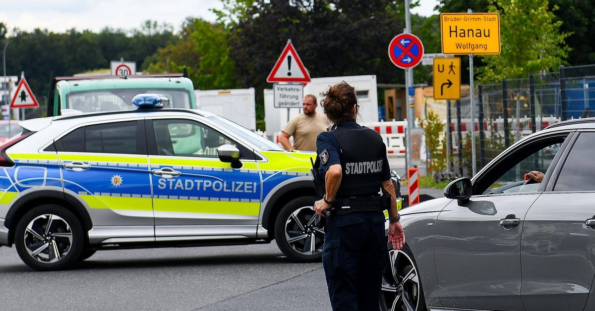 Policja w Hanau w trakcie dochodzenia ws. krwawych swastyk