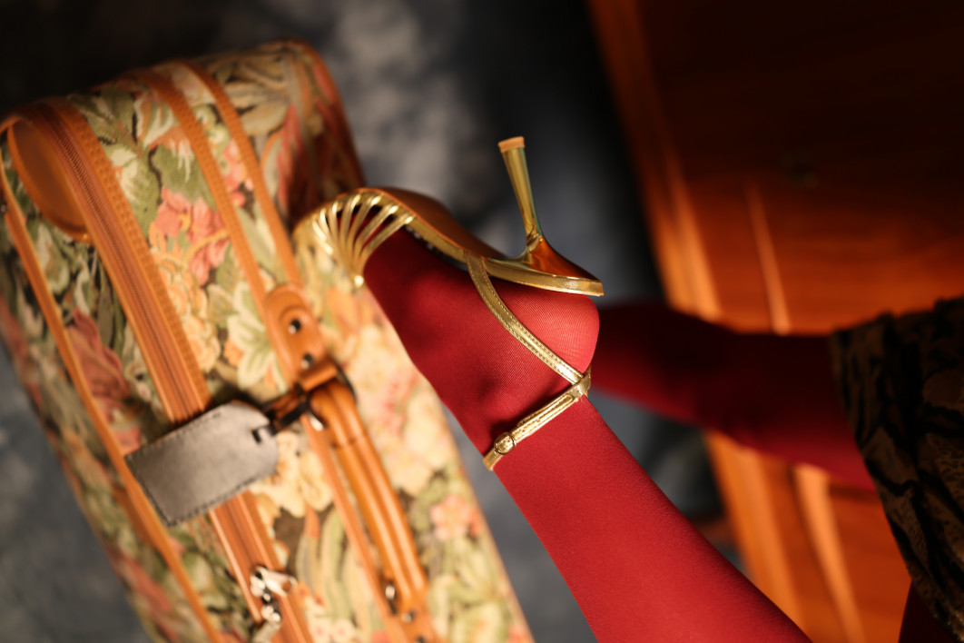 1/10 s, f/1.6, ISO 100, 35.0 mm