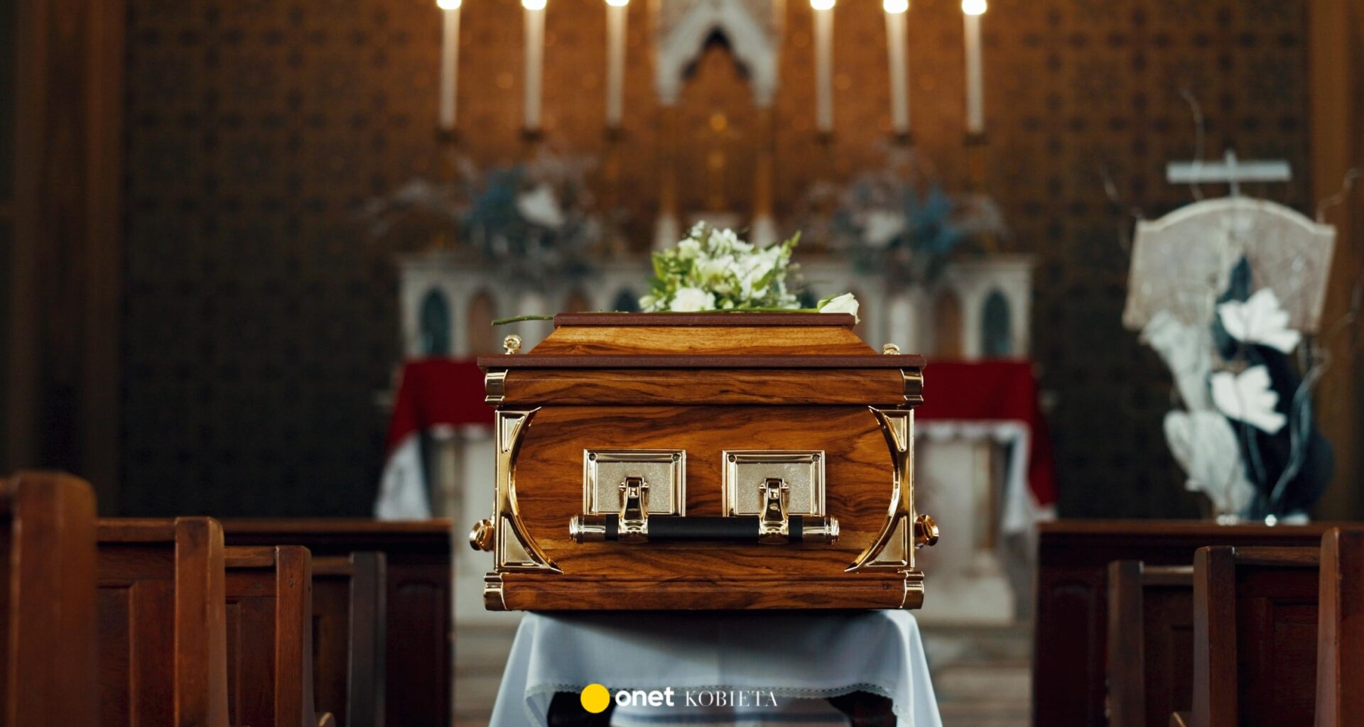 Policjanci przerwali pogrzeb 66-latka. Wynieśli z kościoła trumnę