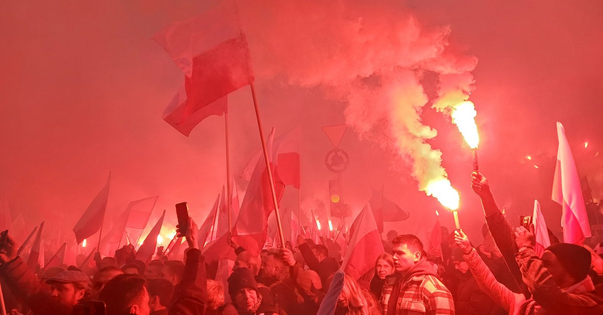 W norweskiej telewizji padły słowa o "marszach nazistowskich" w Warszawie. Teraz stacja przeprasza - Onet