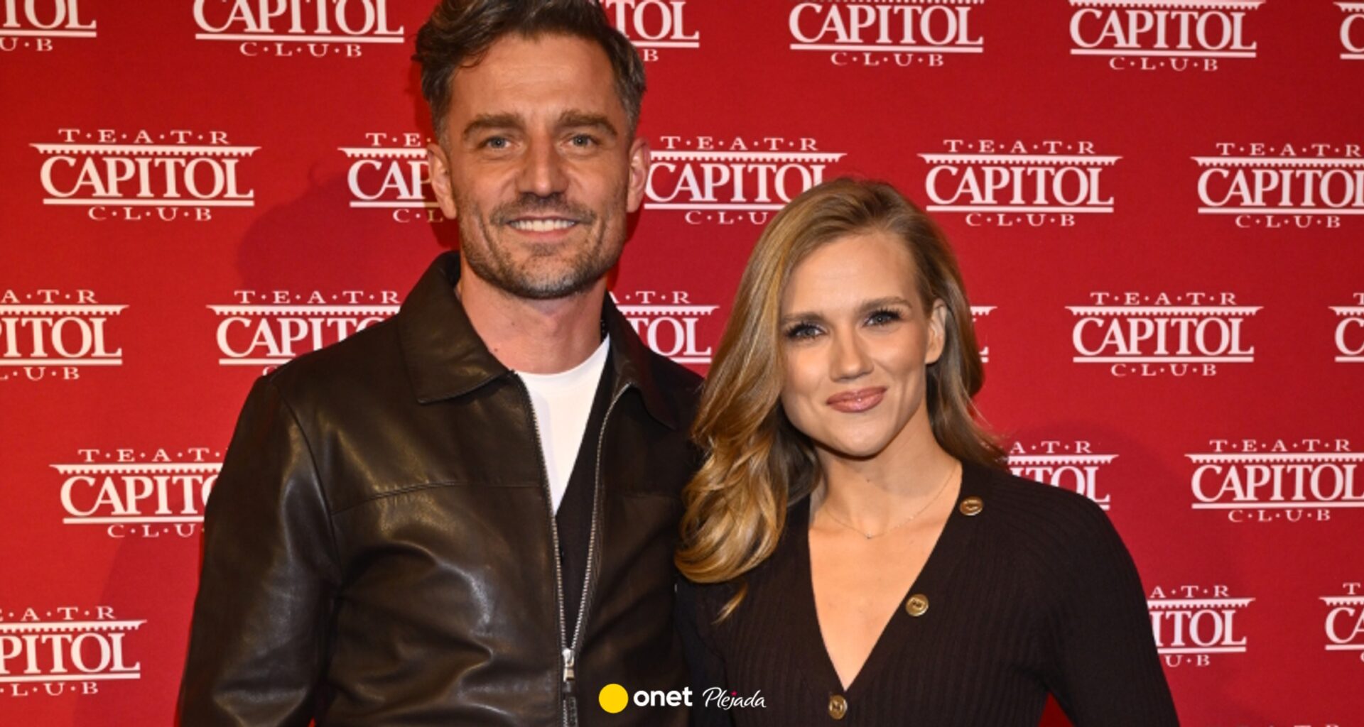 Agnieszka Kaczorowska i Marcin Rogacewicz w objęciach. Tak się prezentowali na premierze - Plejada