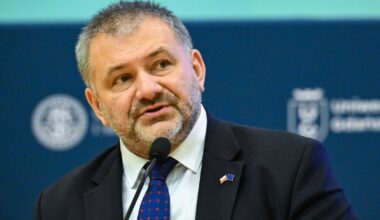 "Nie ma już świętych krów". Waldemar Żurek o sprawie rozliczeń PiS