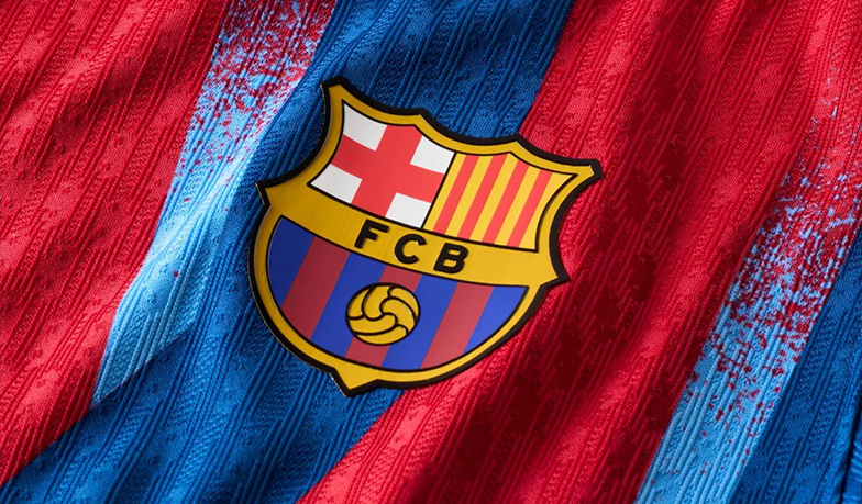 Barcelona zaprezentowała czwarty komplet strojów, który nawiązuje do wygranej z Realem sprzed 20 lat