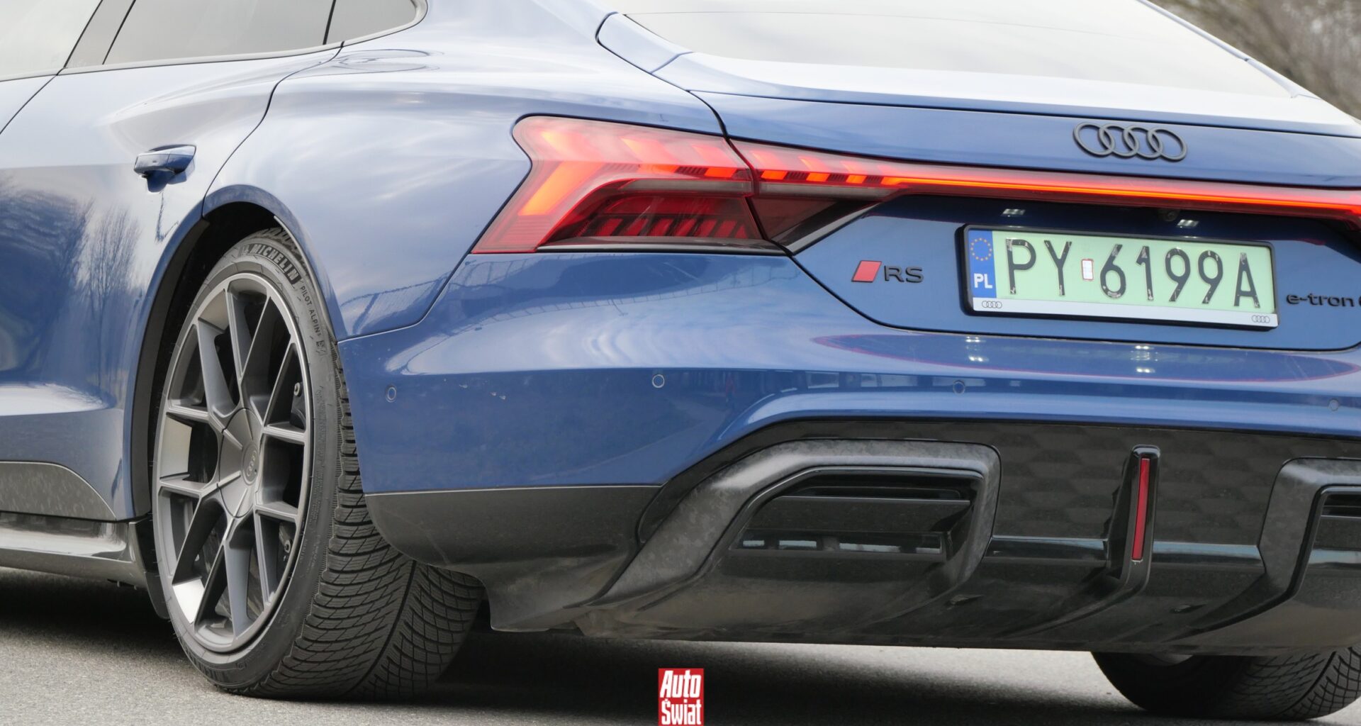 Tachografy nawet w busach, Euro 7 też dla elektryków. Nowe przepisy w 2026 r.