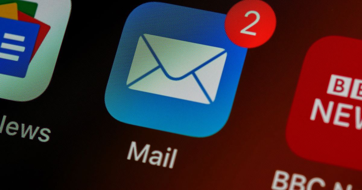 Atak phishingowy. Zaczyna się od fałszywego alertu e-mail