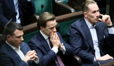 Konfederacja wzmacnia antyukraiński przekaz. Ekspert wskazuje na ukryty cel