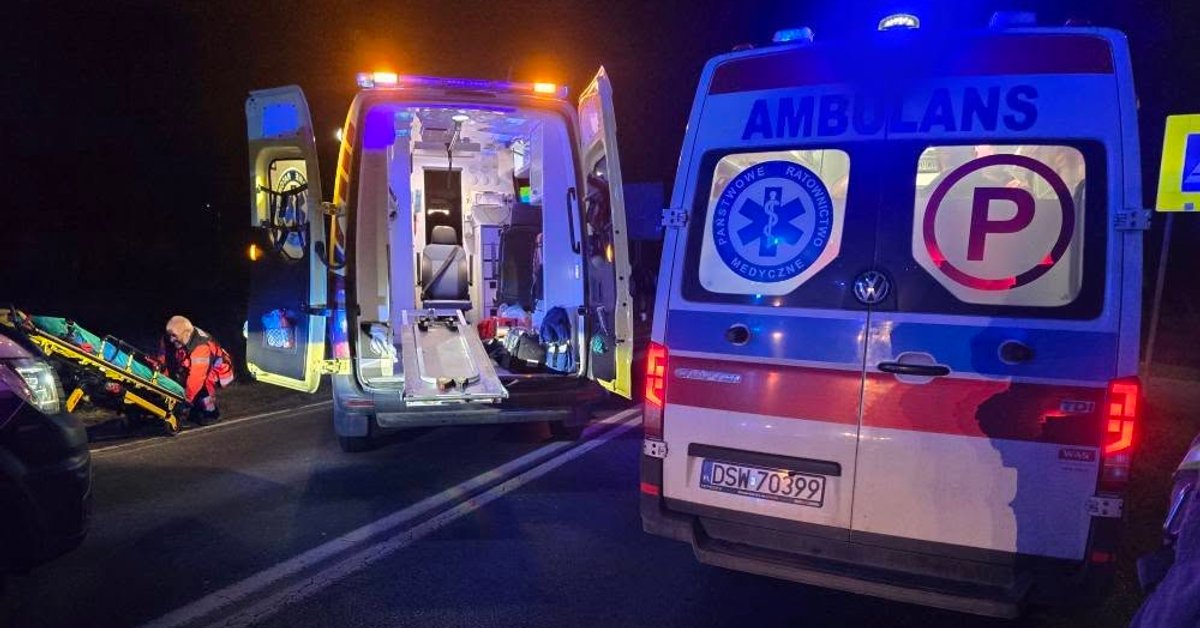 Tragedia na przejściu dla pieszych w Strzegomiu. Nie żyją dwie kobiety - Onet