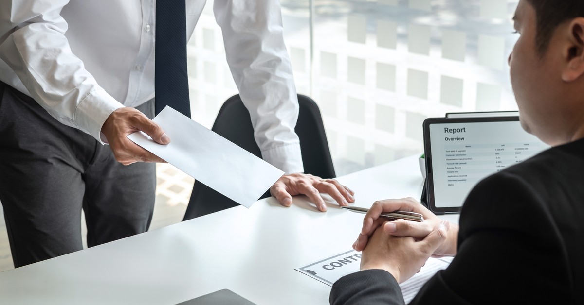 Rewolucyjne zmiany w umowach o pracę od nowego roku. To będzie prawdziwe trzęsienie ziemi. Jedni na tym stracą, inni zyskają