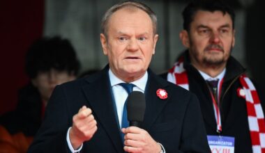 Donald Tusk zamieścił zdjęcie z Gdańska. "Nie wszędzie dotarło" - Onet