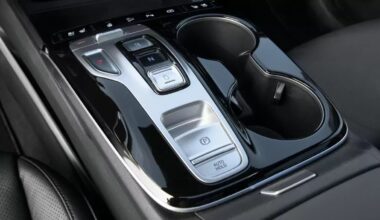 Wystarczyło, że obciął ceny i jest numerem jeden Polaków. Uznali, że sporo tańszy i mocniejszy Hyundai to lepsza okazja niż Toyota