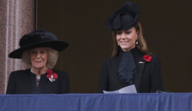 Księżna Kate oddała hołd księżnej Dianie. Ekspertka zwróciła uwagę na gest królowej Kamili [ZDJĘCIA]