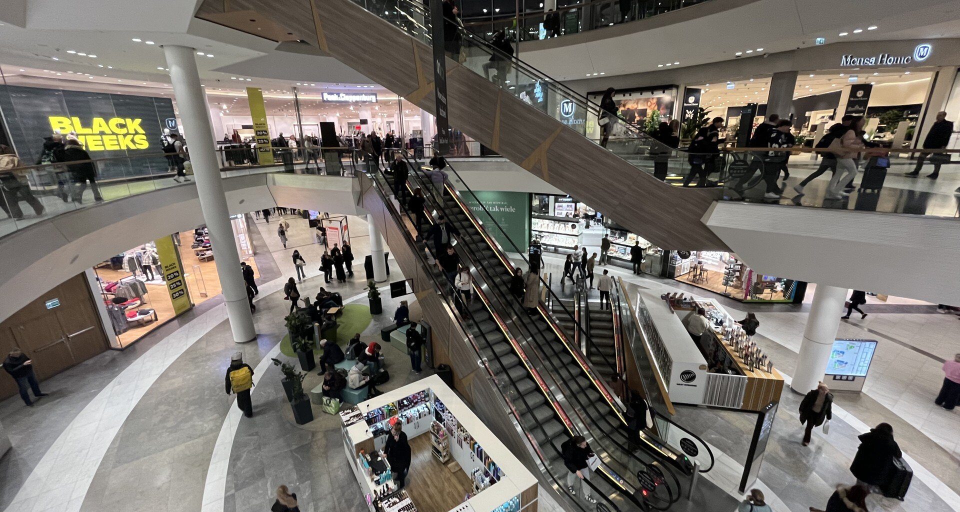 Black Friday urósł do Black Season. Oto, co naprawdę dzieje się za kulisami e-commerce