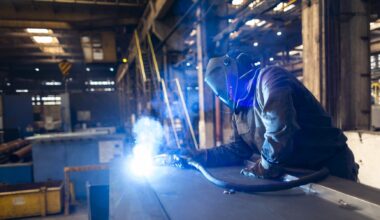 4,3 mln ludzi, 20 proc. PKB i nikt nie ma pomysłu. To największy polski problem - Strefa Biznesu