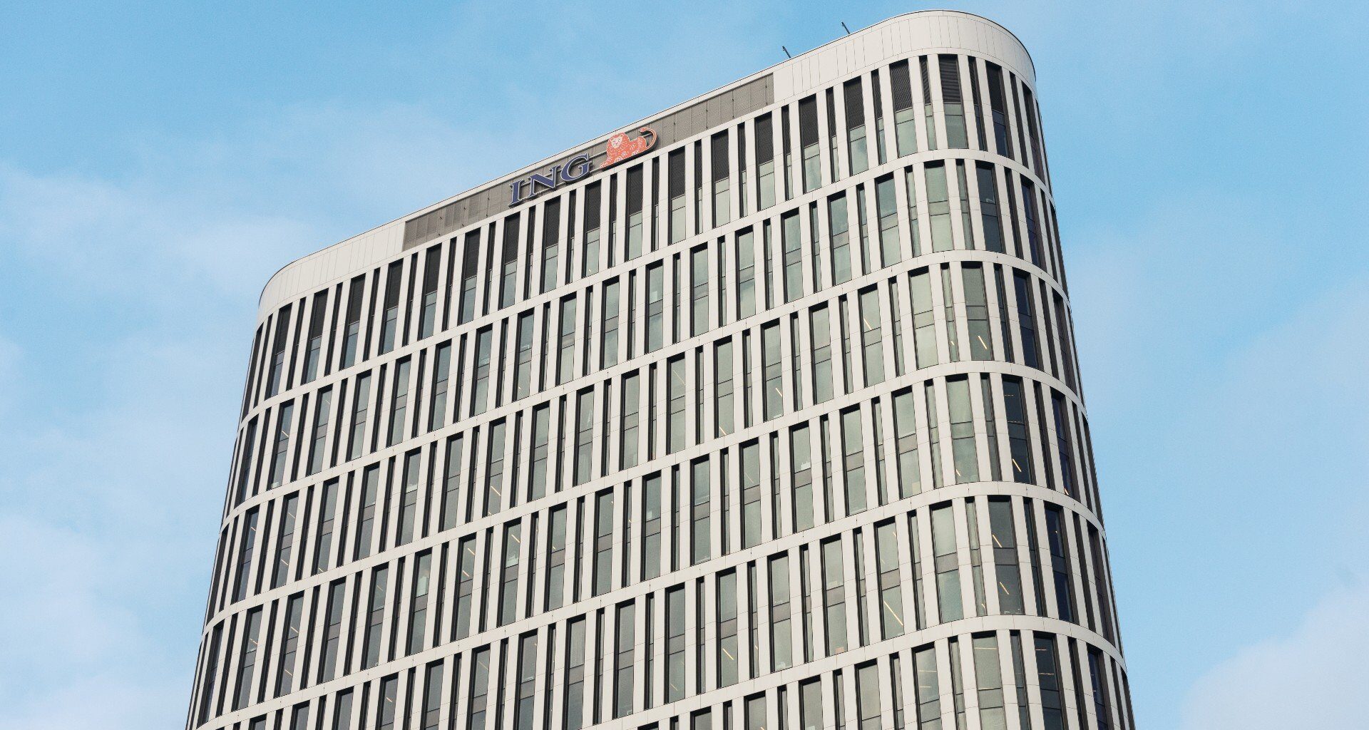 48 mld zł zmienia zarządzającego. Takiego przejęcia nie było w Polsce od lat