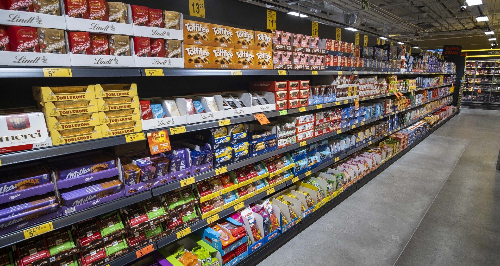 Święta dopiero przed nami, a sklepy już liczą gigantyczne straty. Powód zaskakuje