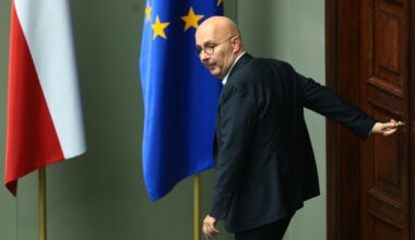 Kulisy dymisji ważnego wiceministra. Konflikt w otoczeniu premiera