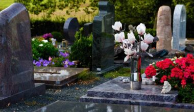 Absolutnie nie kładź tego na grobie. Narażasz się na spory mandat