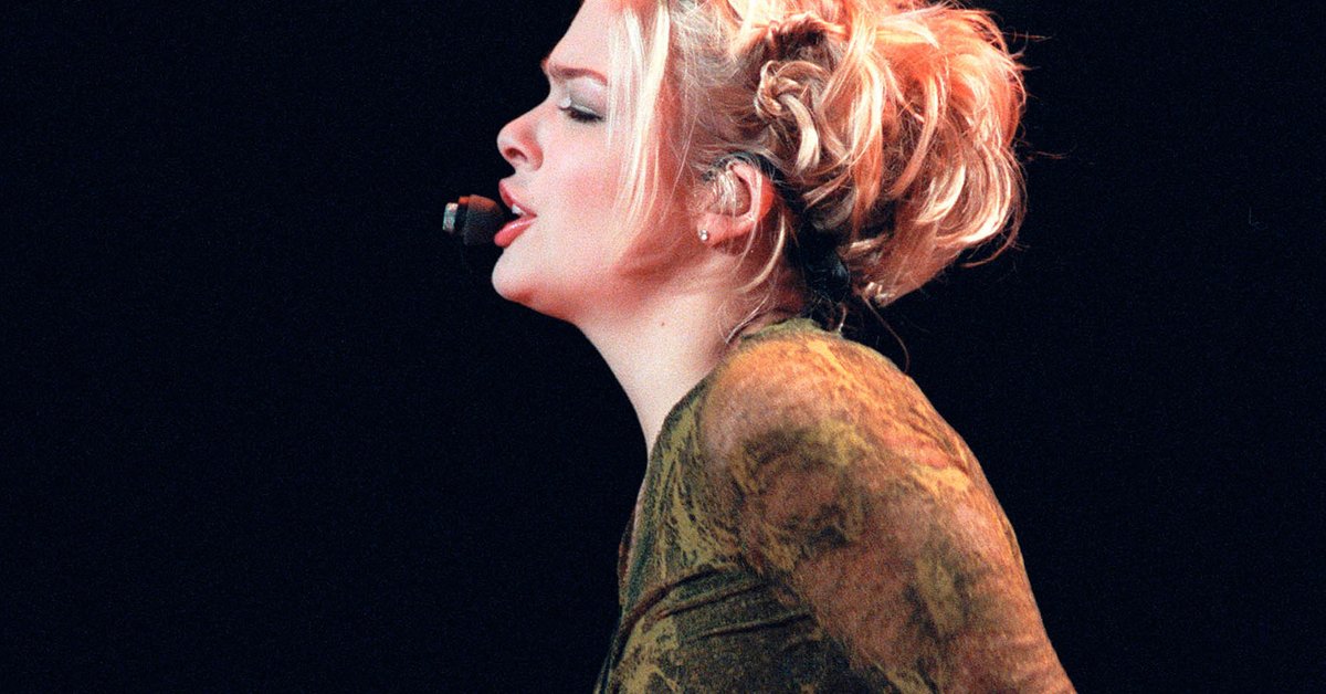 LeAnn Rimes poczuła, że coś pęka i na scenie straciła zęby. Wspomniała o chorobach