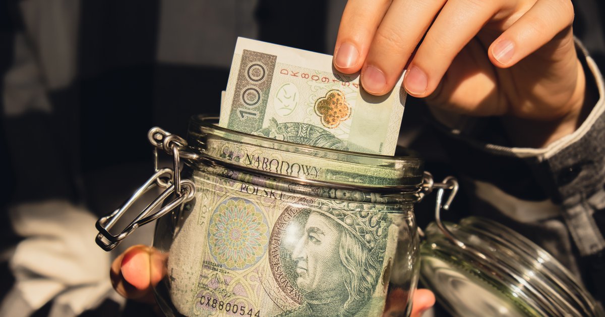 Obecnie rząd nie prowadzi prac nad zmianą systemu świadczeń, jednak temat rosnących kosztów socjalnych staje się coraz bardziej istotny w debacie publicznej