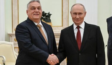 Viktor Orban, premier Węgier, i Władimir Putin, prezydent Rosji, podczas spotkania na Kremlu. Moskwa, 28 listopada 2025 r.