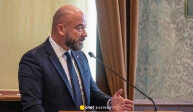 Sutryk wśród oskarżonych w sprawie Collegium Humanum. Składa deklarację