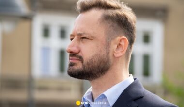 Kuriozalne zachowanie dyrektora krakowskiego liceum. Jest reakcja władz miasta