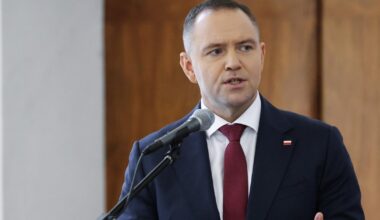 Karol Nawrocki zawetował dwie ustawy. Zwrócił się do Donalda Tuska