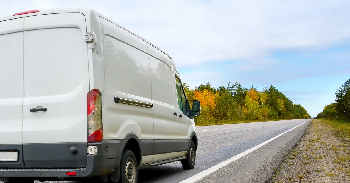 Samochód ze swastyką krąży po Polsce. Zaskakująca decyzja prokuratury. "Nie mogę uwierzyć"