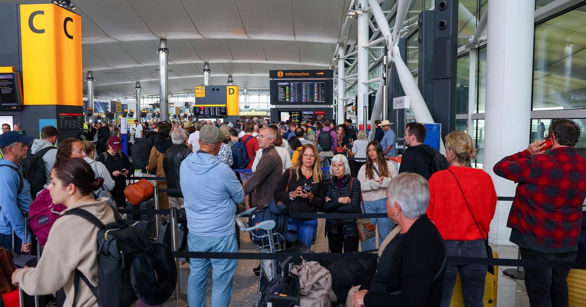 Rynek pracy w Polsce zyskuje na powrotach emigrantów. Eksperci komentują