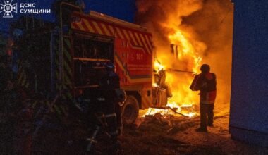 Nocny atak wojsk Putina na Kijów. Rosjanie trafili w 22-piętrowy wieżowiec