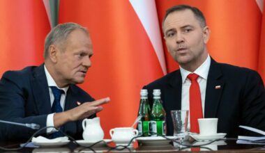 Donald Tusk o stosunkach z Karolem Nawrockim. "Celowo dewastuje tę przestrzeń"