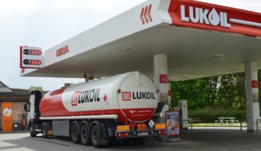 Sankcje paraliżują Łukoil. Problemy od Iraku po Szwajcarię