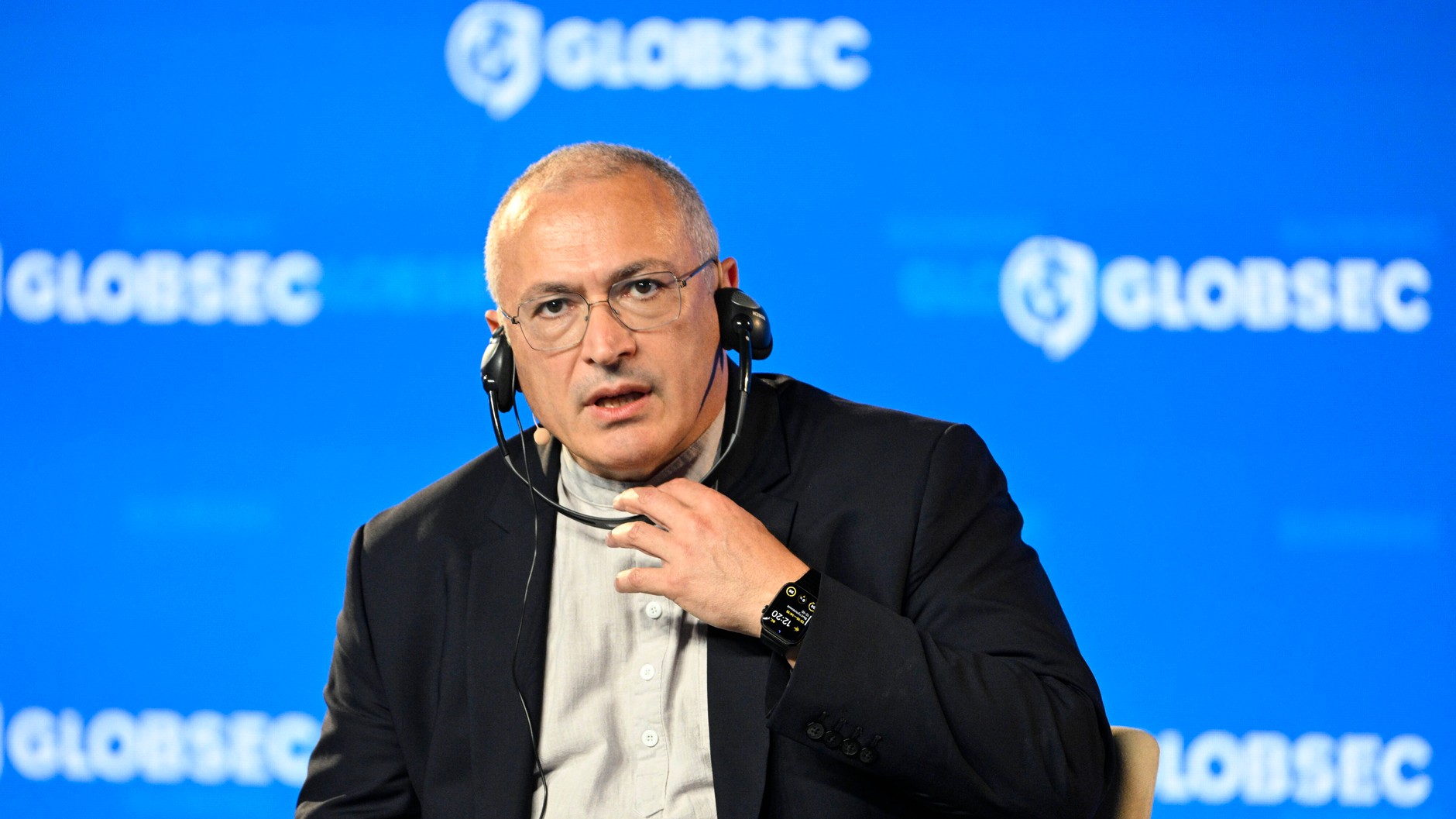 Opozycjonista Kremla Michaił Chodorkowski przemawia podczas 19. konferencji bezpieczeństwa Globsec. Praga, Czechy, 1 września 2024 r.