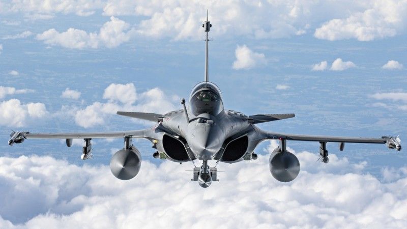 Myśliwiec Rafale podczas ćwiczeń odstraszania atomowego