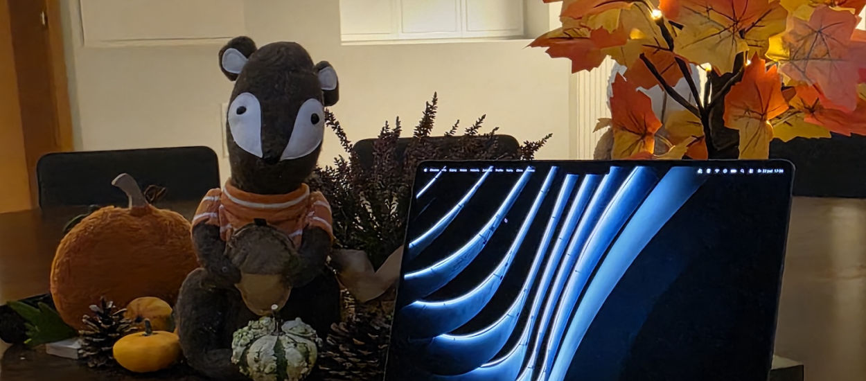 Z małej chmury mały deszcz. Tydzień z MacBookiem Pro M5