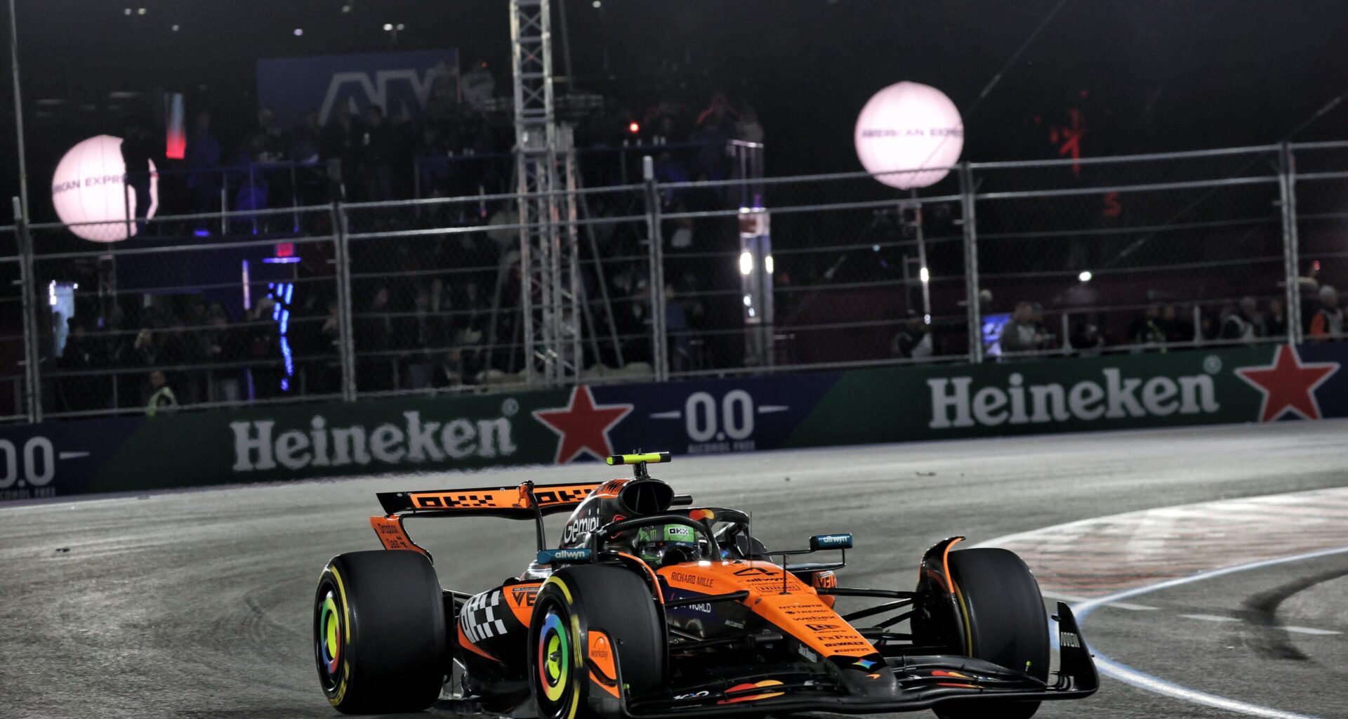F1. McLaren z podwójną dyskwalifikacją! Verstappen nadrabia punkty