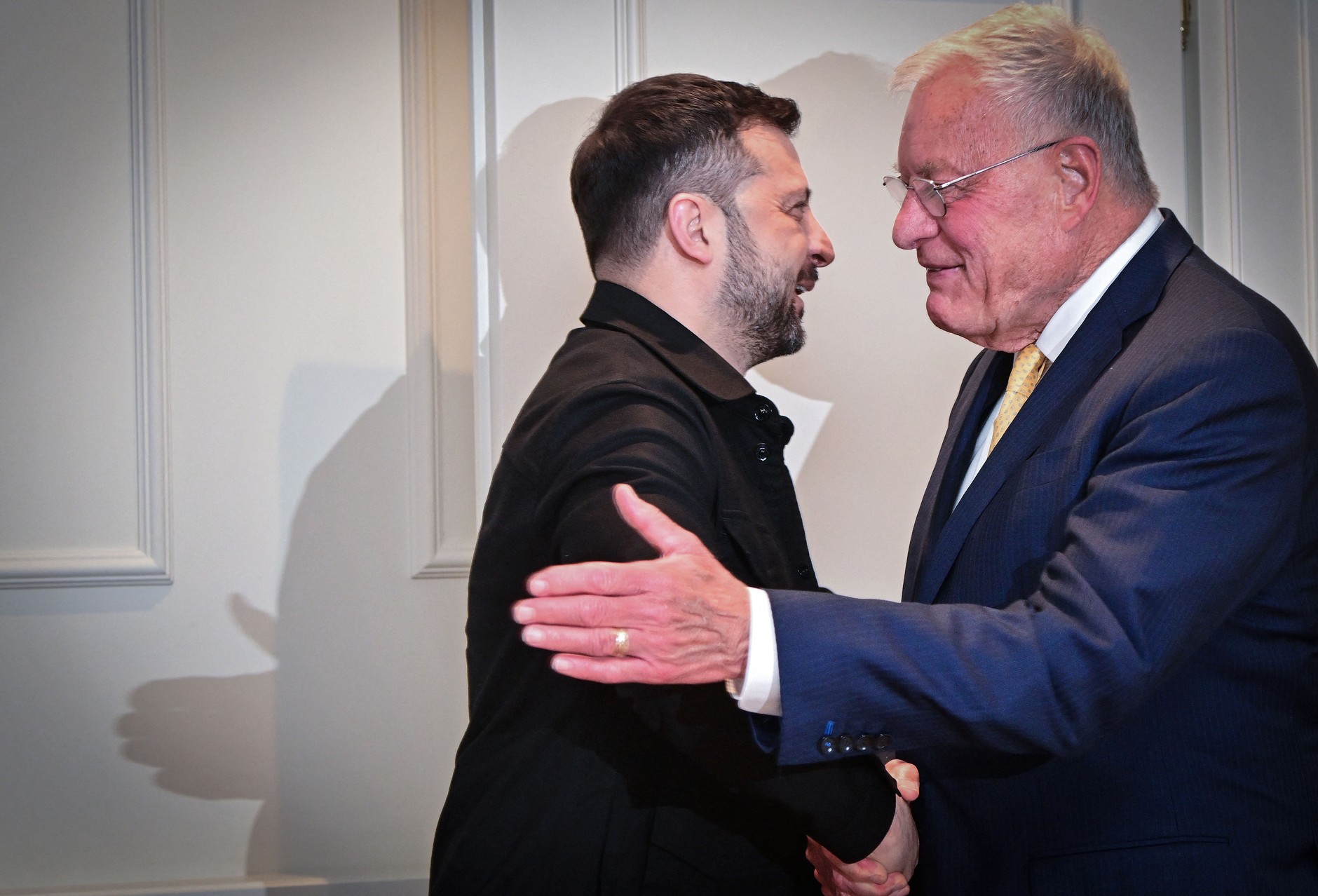 Specjalny wysłannik USA ds. Ukrainy Keith Kellogg i prezydent Ukrainy Wołodymyr Zełenski w Rzymie, 9 lipca 2025 r.