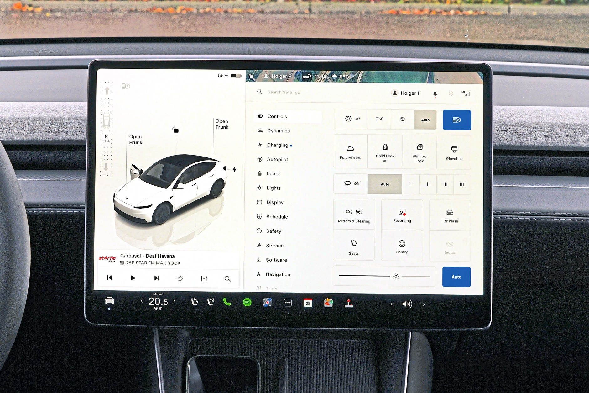 Tesla Model Y Standard