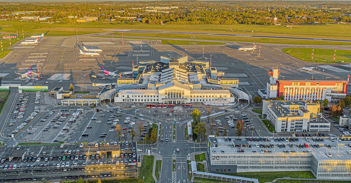 Potężne utrudnienia dla pasażerów. Ważne lotnisko ma problem - Onet