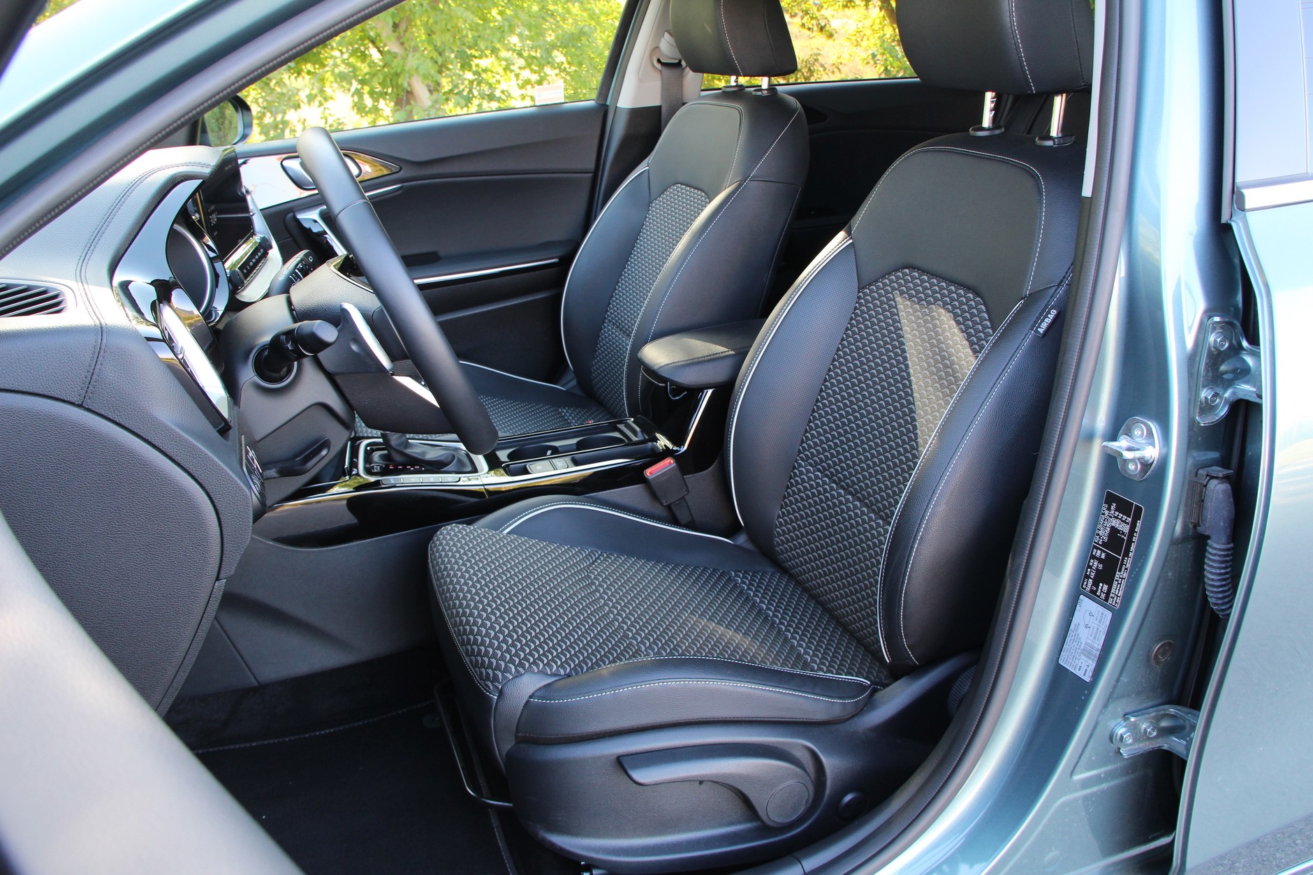 Kia Ceed kombi 1.5 T-GDI DCT Tribute