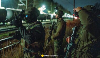 żołnierze nie są od pilnowania torów