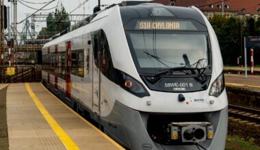 Nowe pociągi dla SKM i Polregio. Marszałek Struk: „Mamy sprawdzonego dostawcę”