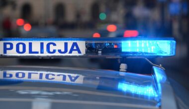 Afera w wielkopolskiej policji. Mundurowi zatrzymani po przeszukaniu mieszkania