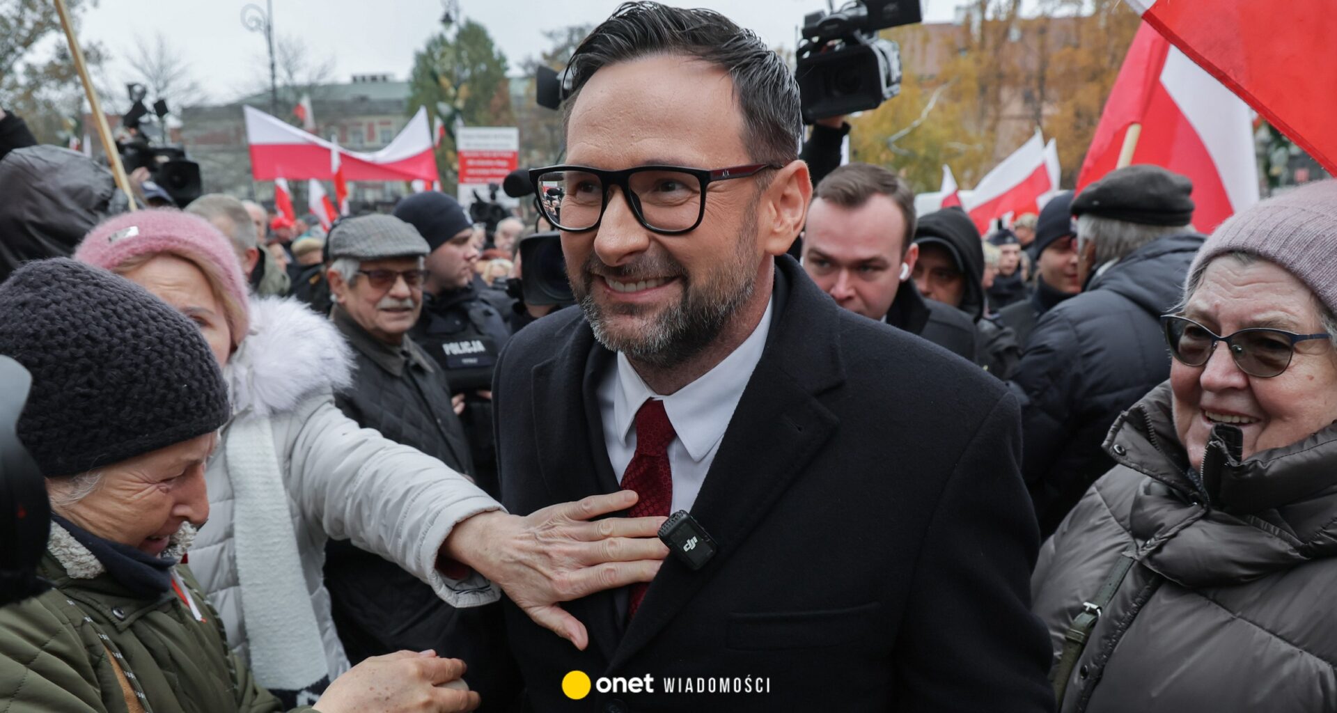 Daniel Obajtek stawił się w prokuraturze. Protest zwolenników PiS przed budynkiem