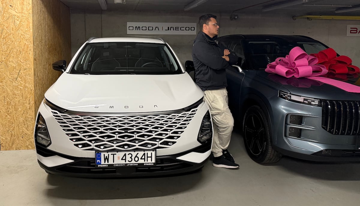 Sebastian Rydzewski i Omoda 5 Comfort, fot. Sebastian Rydzewski, motofilm.pl / TVN Turbo