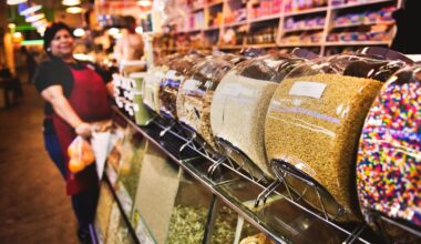 Biedronka zaczyna skanować klientów kamerami. Nawet 200 złotych kary