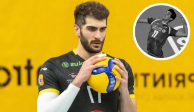 Mężczyzna w stroju sportowym trzyma piłkę do siatkówki, obok wizerunek innego siatkarza