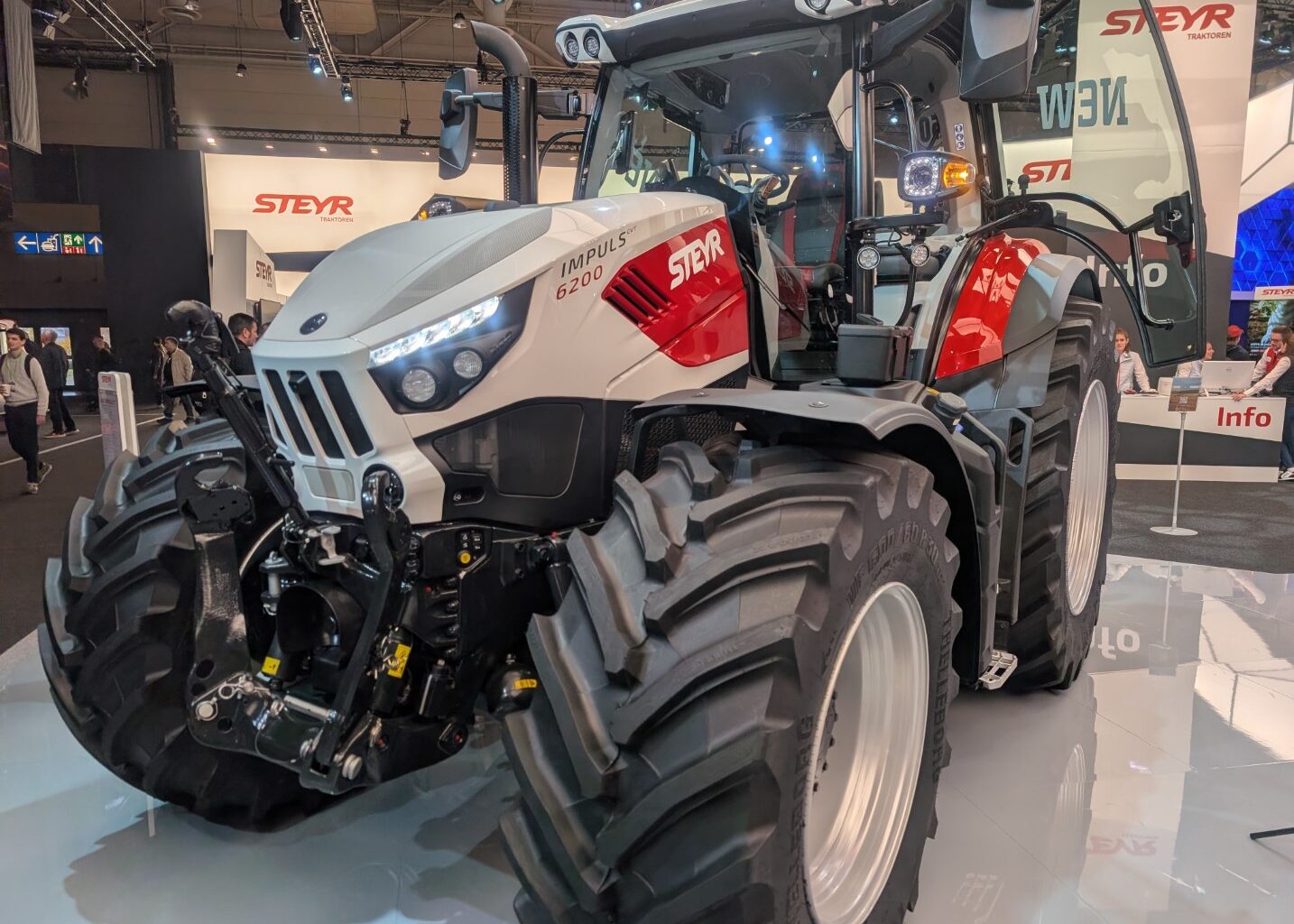 Nowa przekładnia i najniższe spalanie w swojej klasie. Steyr Impuls debiutuje na Agritechnice 2025